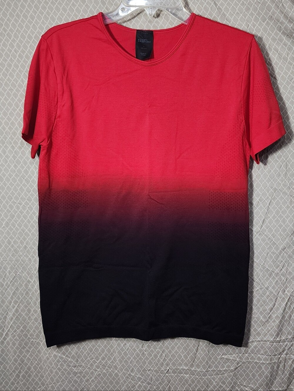 Sports Illustrated Short Sleeve Crewneck Tshirt Red/Black Gradient Fade Women L